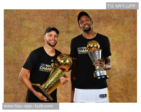 KD回顾离开勇士后的夺冠经历讲述在不同球队的疯狂故事